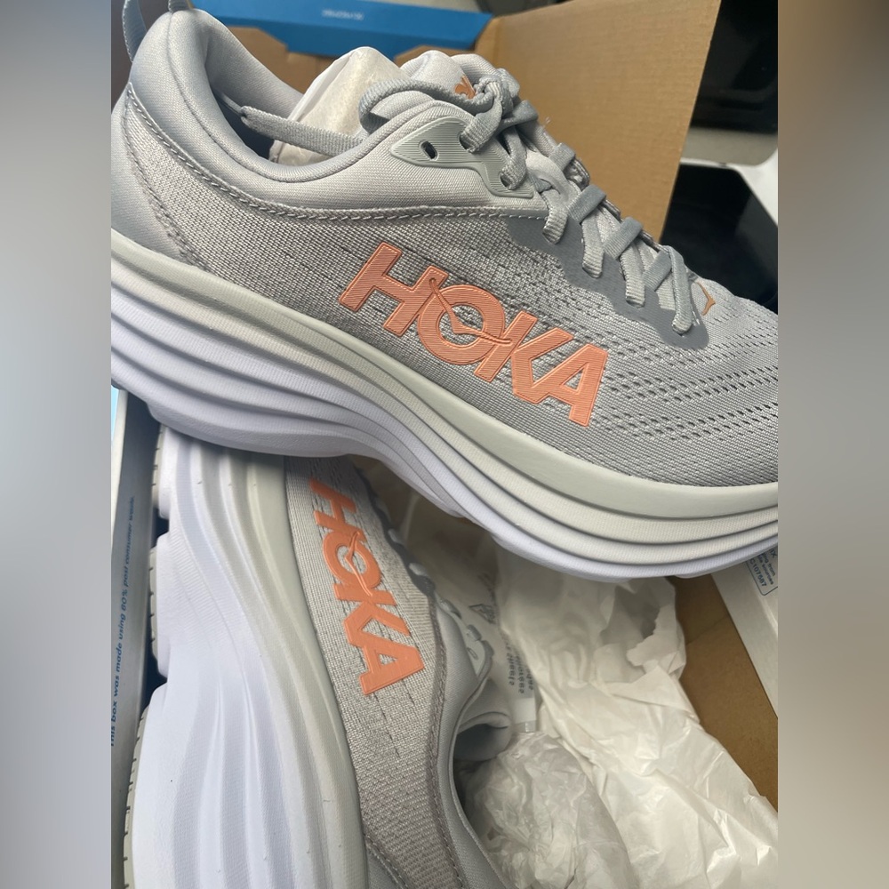 Hoka One One Women's Bondi 8
